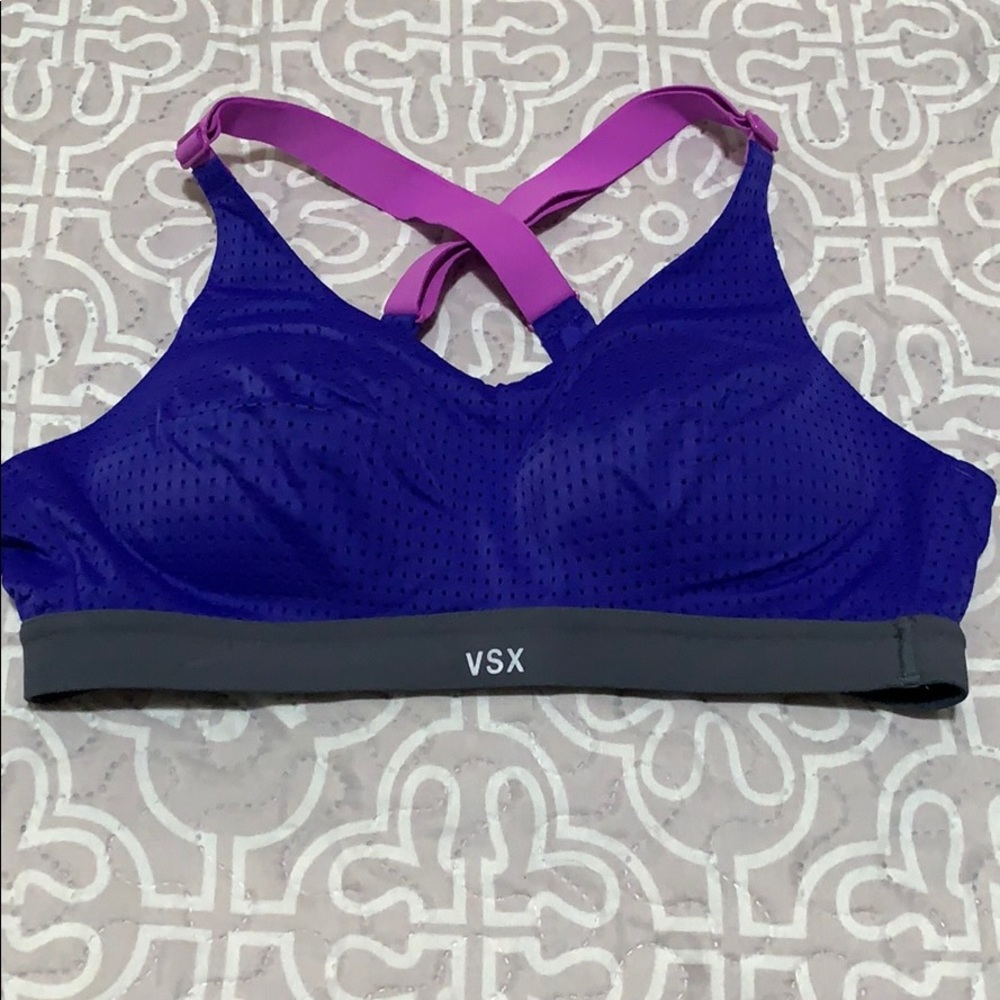 VSX by Victoria’s Secret sport bra size small .